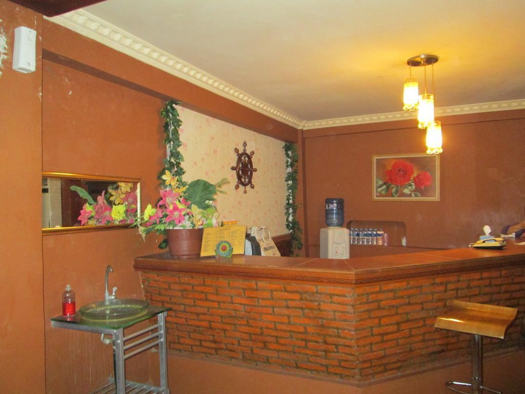 נקסר Hotel Istana מראה חיצוני תמונה