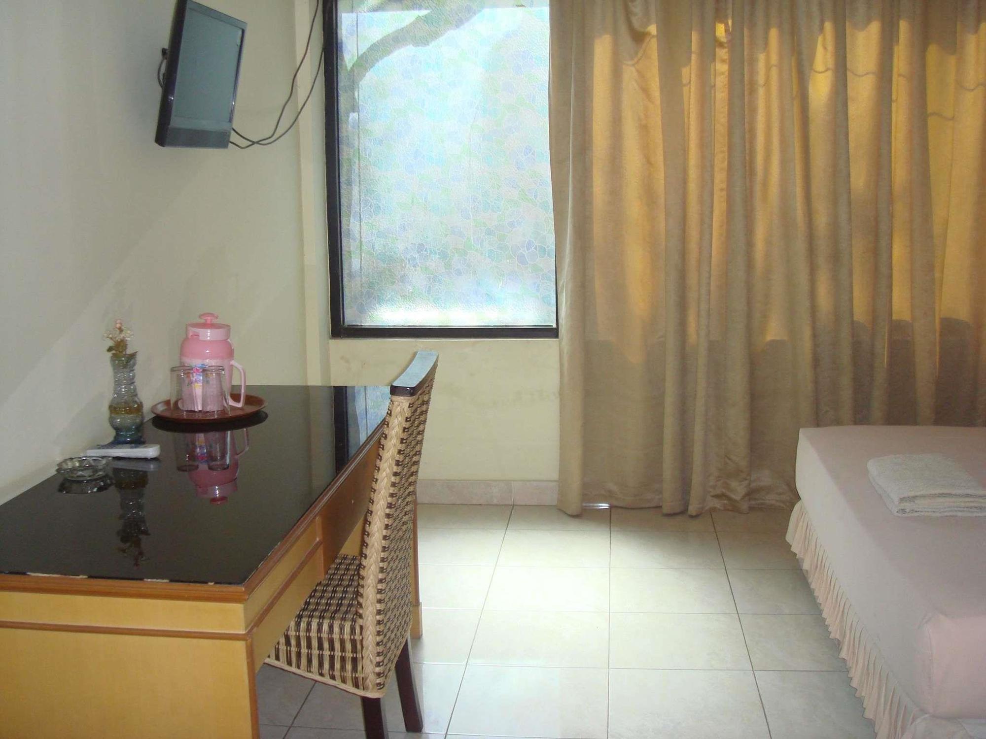 נקסר Hotel Istana מראה חיצוני תמונה